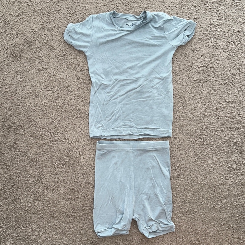 🏷️ 5 for $25 🏷️ Vaenait Baby 2T pajamas